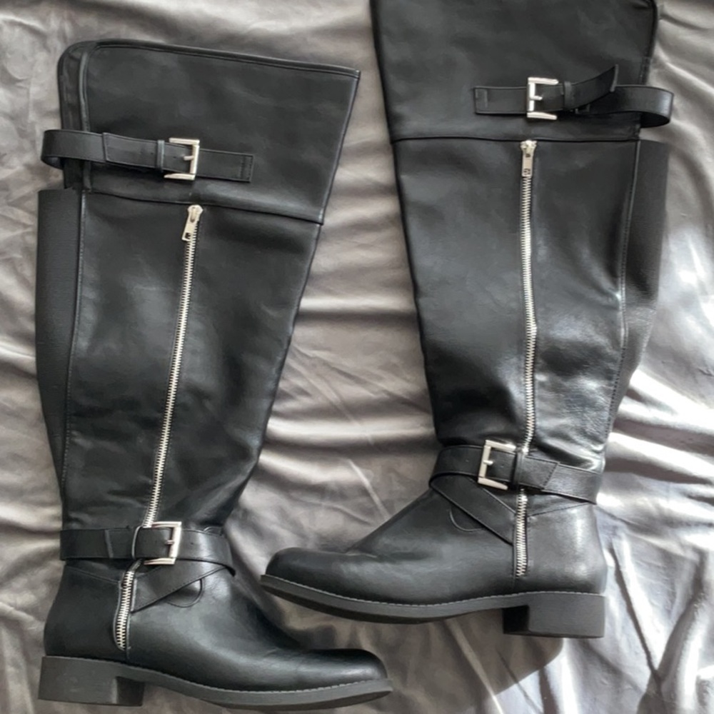 Torrid Over the Knee Black Boot 8.5WW